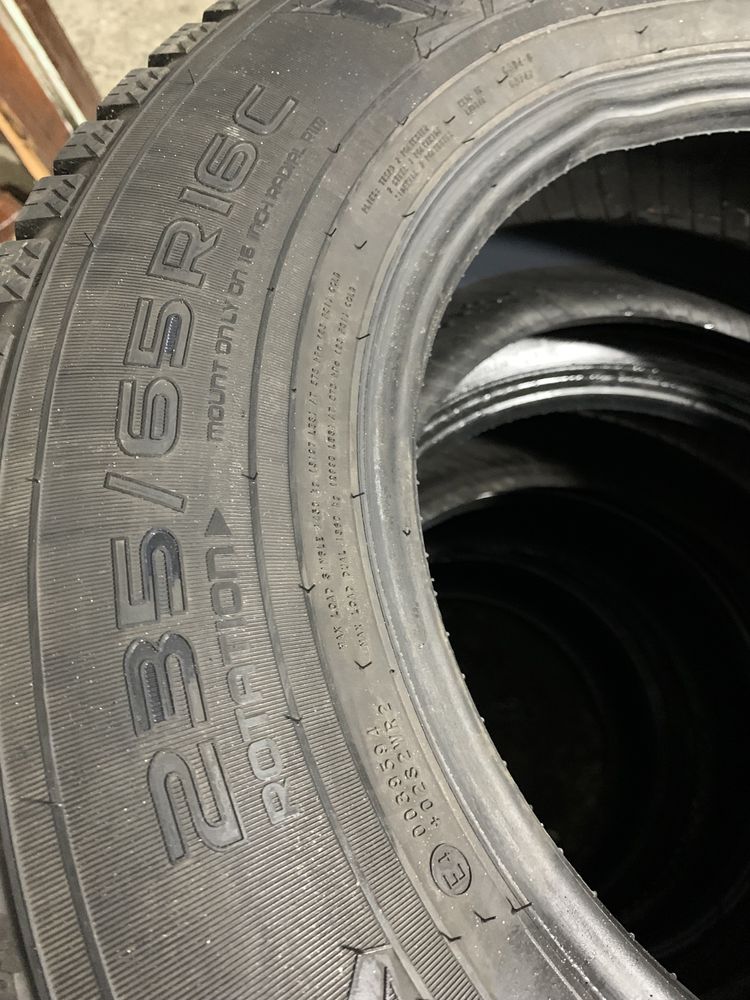 Шини 235/65 R16C Nokian 6 мм 2021 рік 235 65 16С