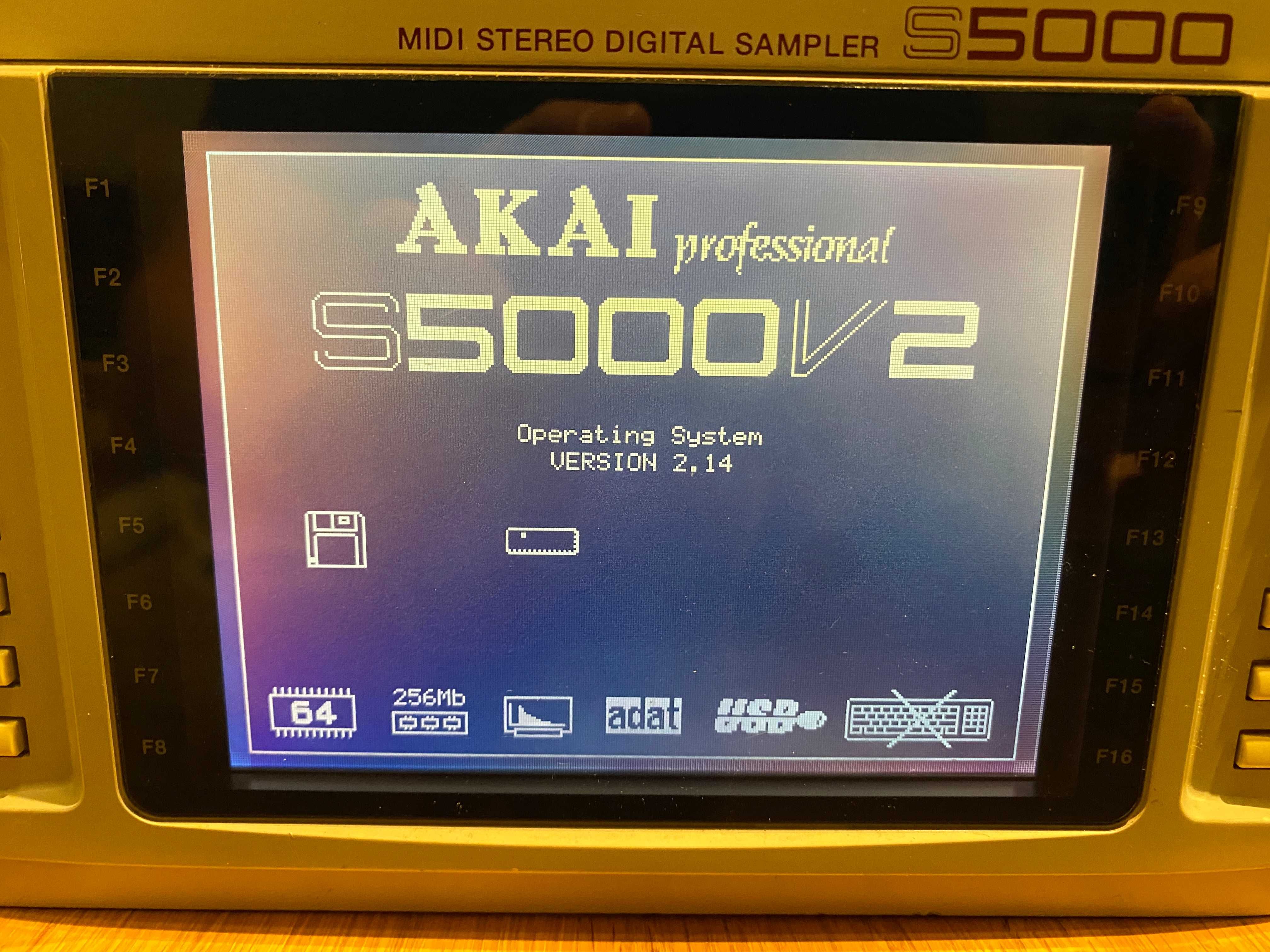 Sampler Akai S5000 max RAM FX EB20 USB ADAT SCSI2SD 16gb MPC