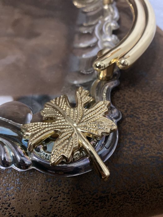 Bandeja banhada a ouro