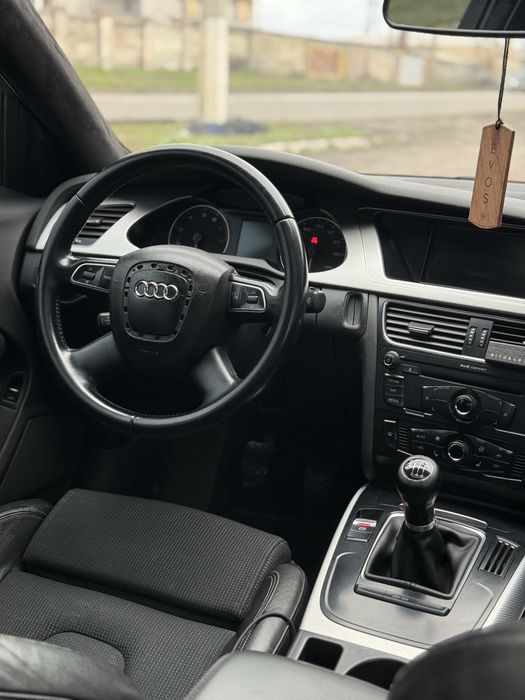 Продам audi a4b8 2.0 quattro