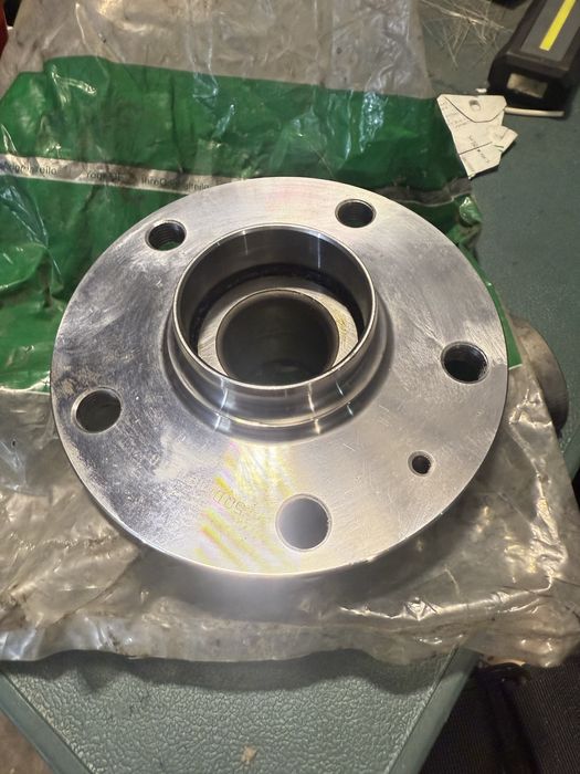 Маточина колеса в зборі задня vw, audi, skoda, seat