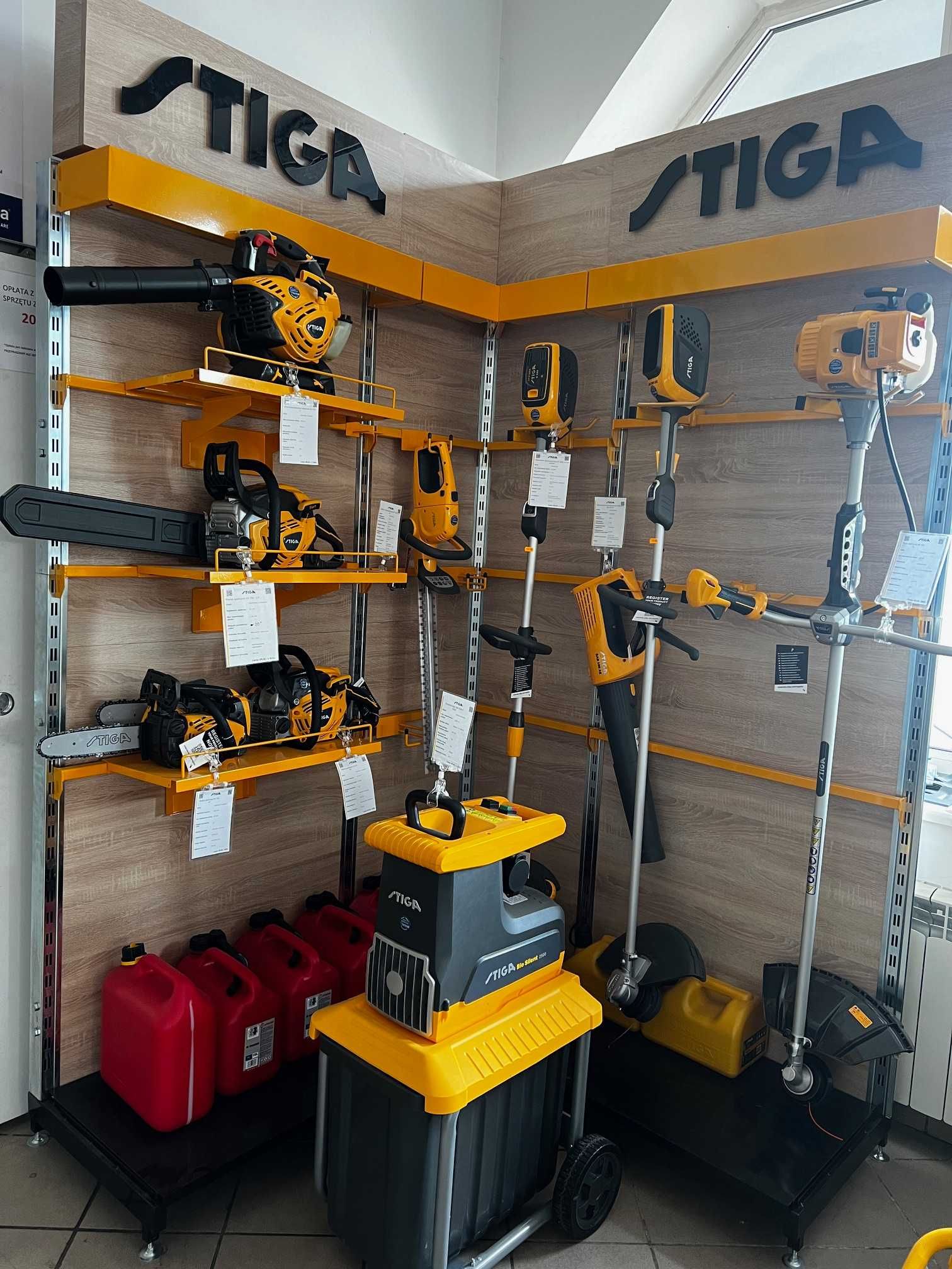 Automatyczny bęben z wężem 25m XL, FISKARS, nowy, od ręki