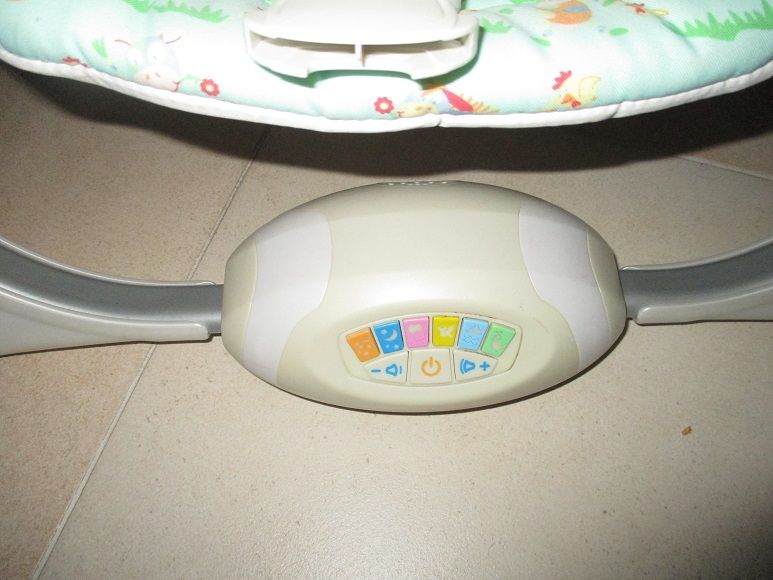 Baloiço Polly da Chicco automático com musica