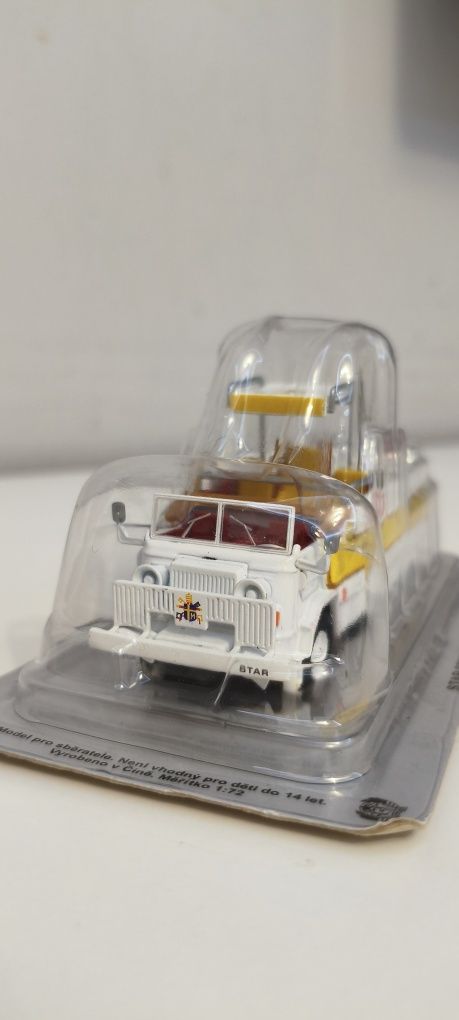 Star 660 papamobile. Auto papieża skala 1:72 kultowe autobusy PRL.