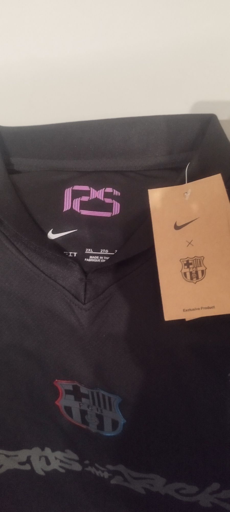 Camisola Barcelona versão Travis Scott