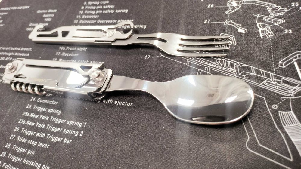 NIezbędnik multitool składany ze stali nierdzewnej