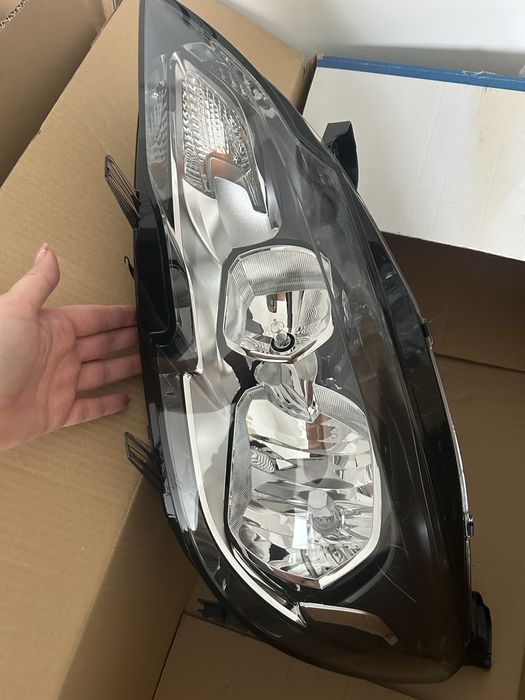 Оригінальна галогенна фара для Peugeot 308 II (T9) 2013–2017