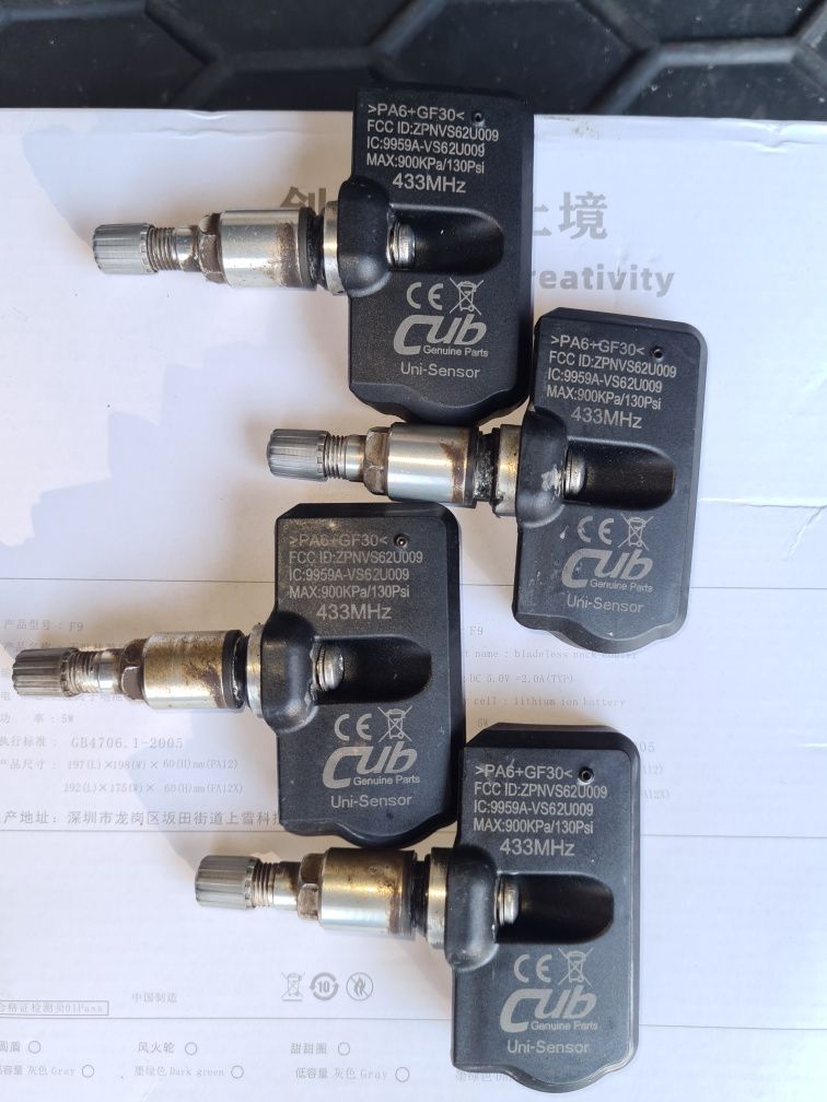 Датчики тиску в шинах tmps CUB Uni-Sensor zpnvs62u009 433MHz