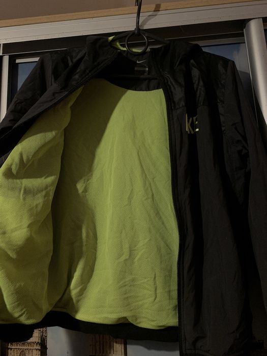 Куртка Nike найк
