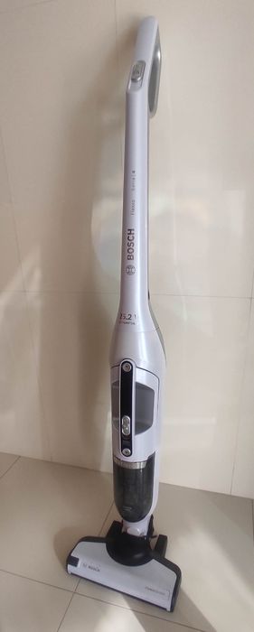 Aspirador vertical Bosch