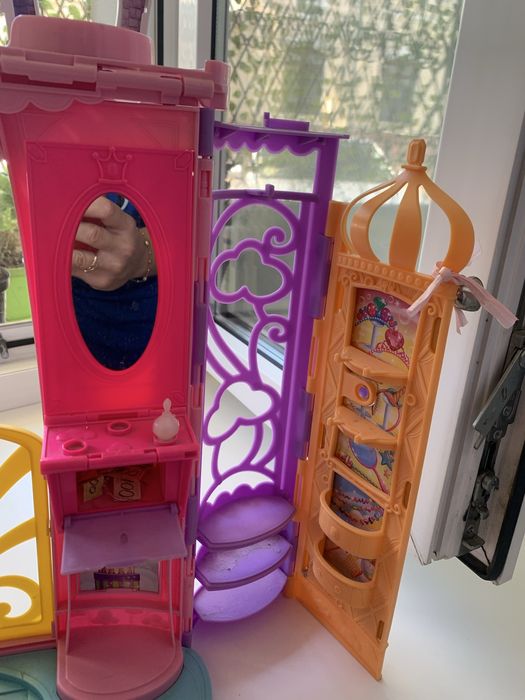Барби мебель и  холодильк и шкаф