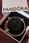 Pulseira Pandora com contas
