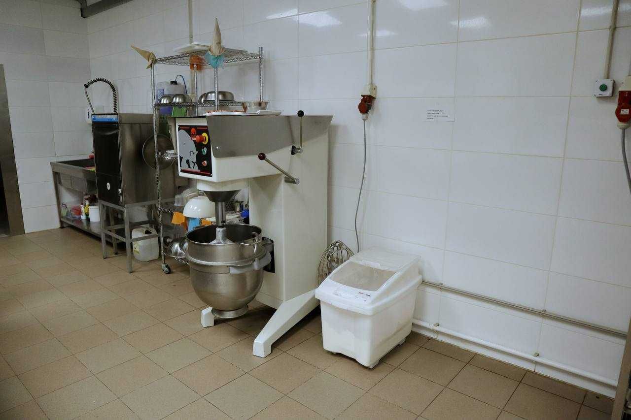 Майновий комплекс 730 м2 в сфері виробництва хлібних виробів, м. Рівне