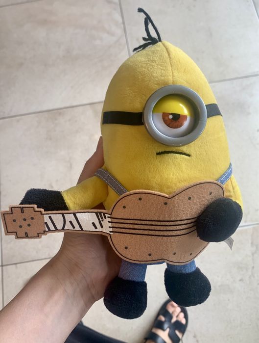 Maskotka Minionek 23 cm