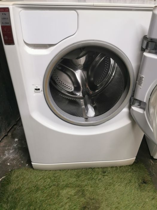 Máquina lavar roupa ariston 8kg faço entrega