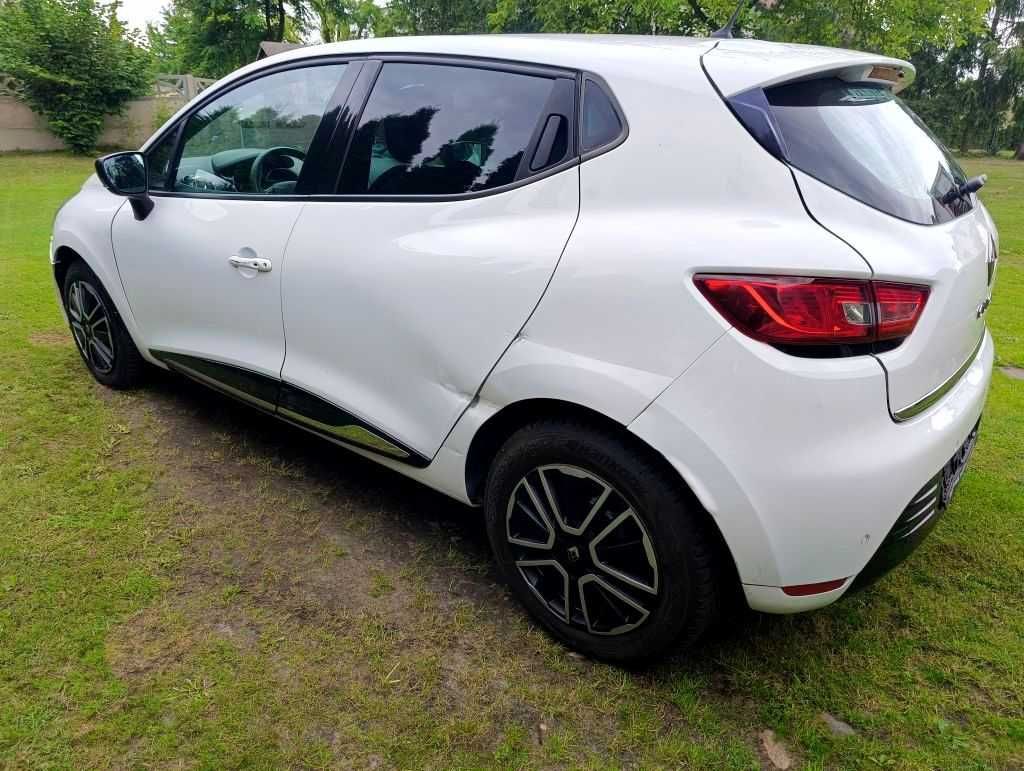 Clio IV LIFT 1.2 16v Climatronic  Tablet  PDC  HF grzane fot OPŁACONY