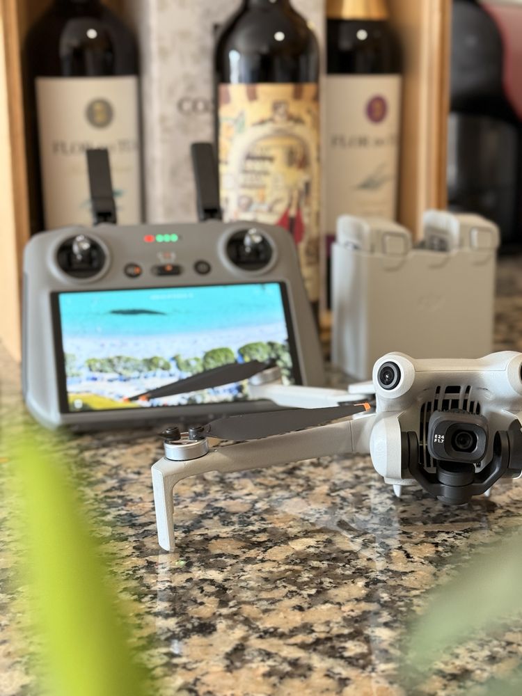 DJI Mini 3 Pro Fly More Combo