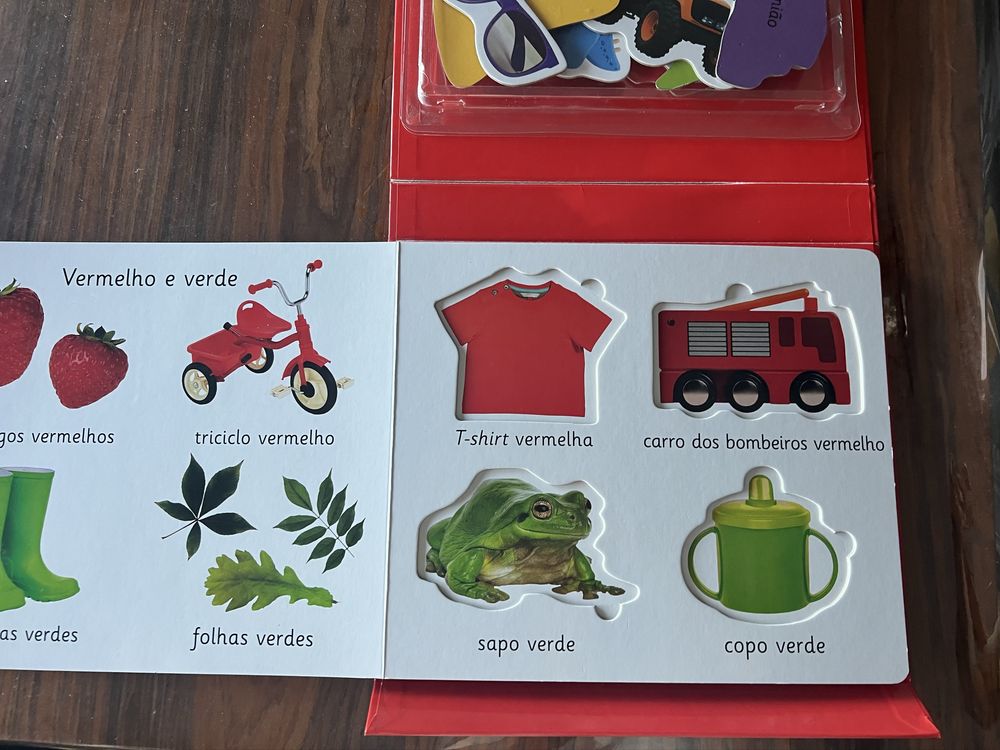Livro puzzle Vamos aprender com as cores