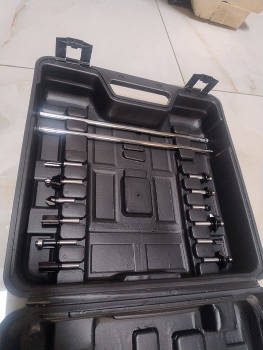 Frezarka z walizką 1200W