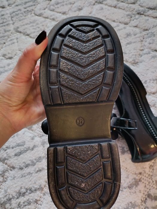 Туфлі дитячі для школи