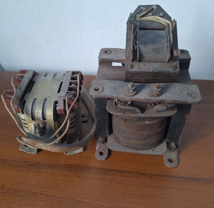 Продам трансформатори 220в