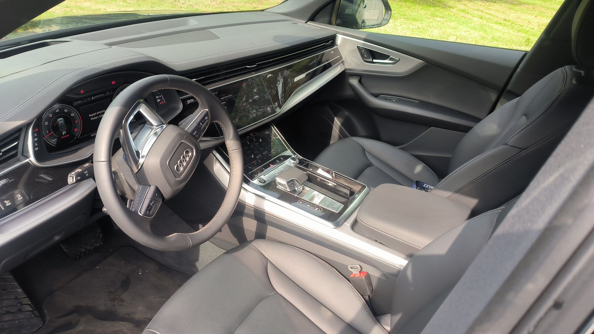 Wynajem Audi Q8 3.0benzyna 2025r,340km