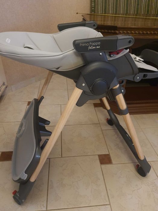 Стільчик для годування італійської фірми Peg Perego