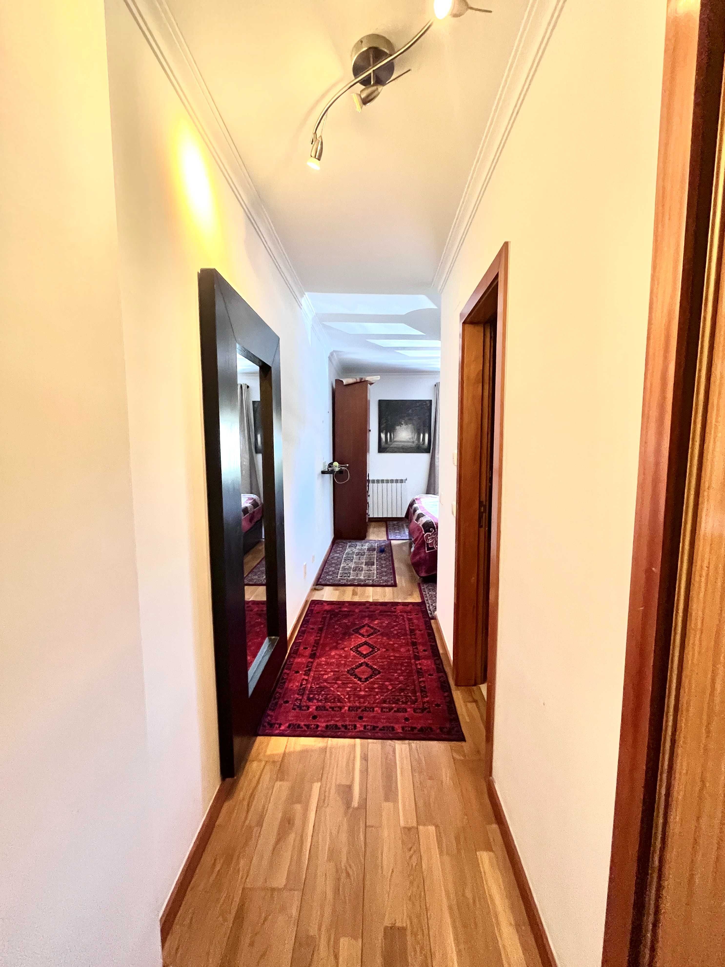 Apartamento com terraço Jardins da Parede