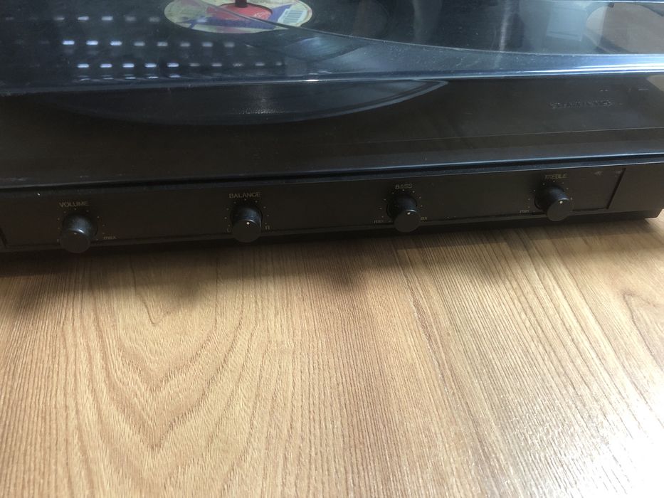 Leitor Discos Vinyl GWS 302 + 2 Discos