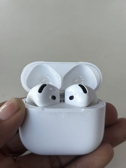 AirPods 4 Com Cancelamento