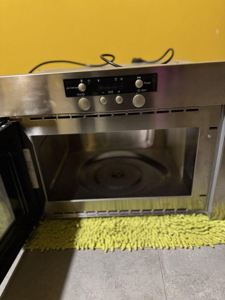 - Frigorifico, Forno e Microondas Whirlpool