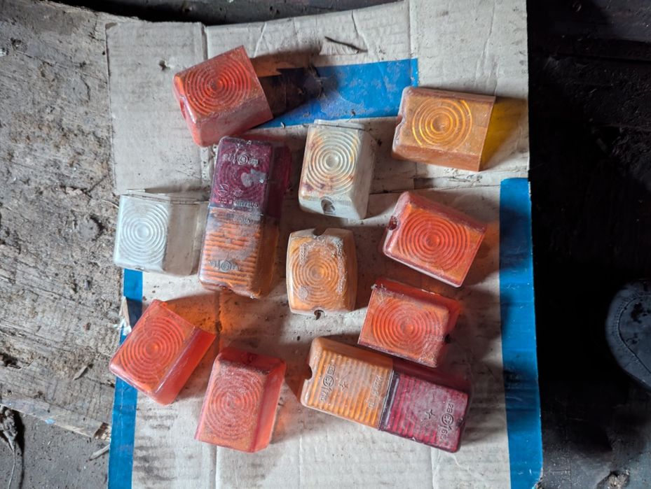 Платик габаритів, стопів Т-25