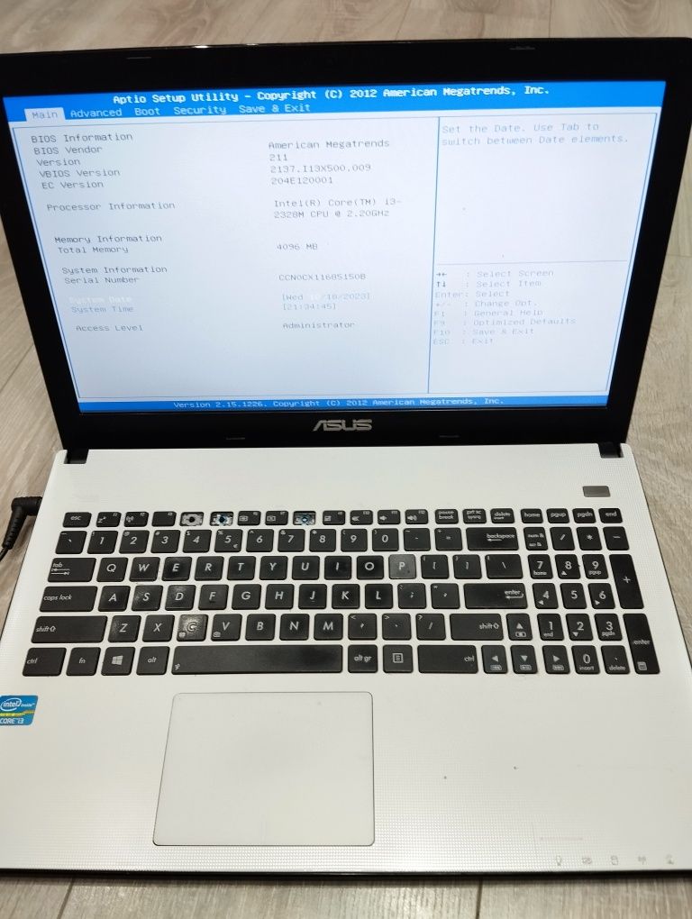 Asus X501A i3-2328M 2.2GHz/ 4GB RAM/ matryca / płyta / części