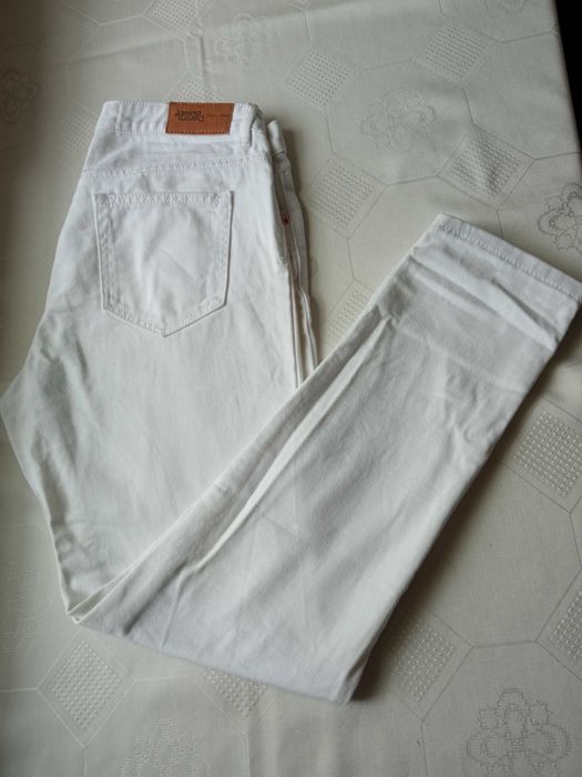 Janina damskie spodnie z rozdarciami bawełna r 36/29
