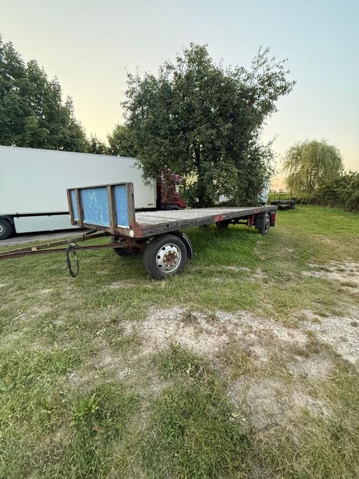 Przyczepa platforma 7.2m długosci resor