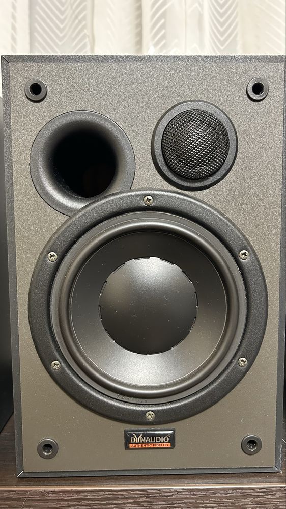Акустичні системи Dynaudio Audience 5 Звук!!!
