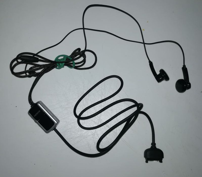 Auriculares variados