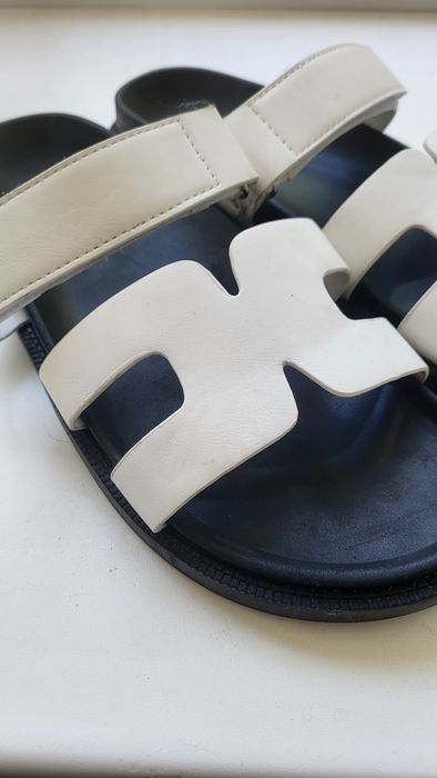 Шлепки       .            .