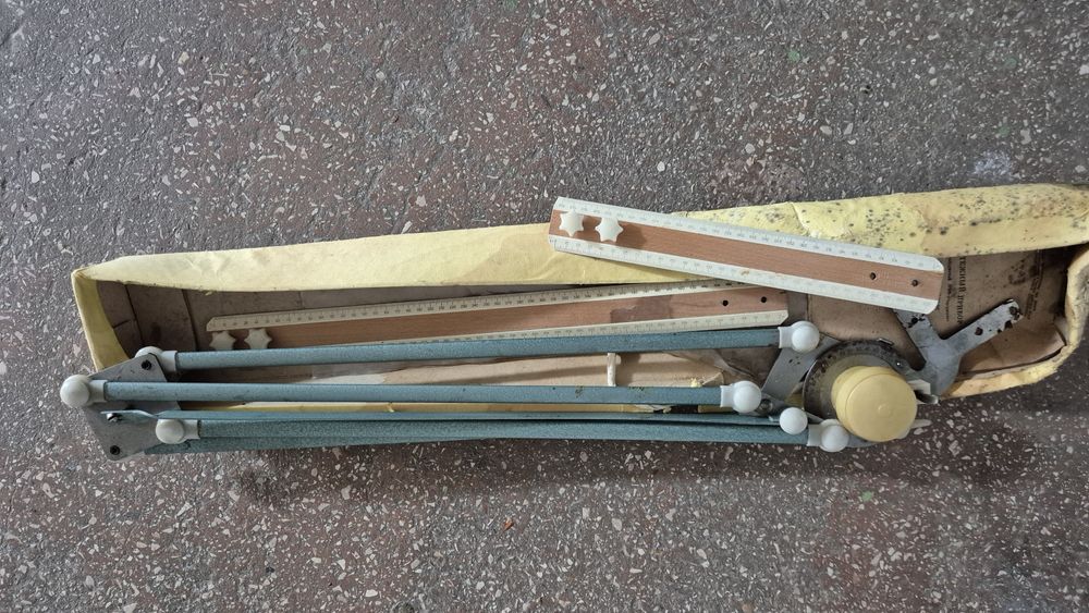 прилад креслярський малогабаритний ПЧМ "Чертежник"