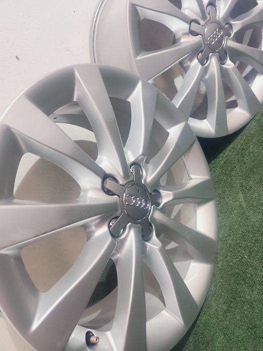 Felgi aluminiowe OE Audi A4 B8 5x112 17" 8J et39