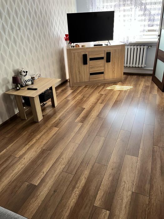 Dom z budynkami gospodarczymi i ziemią rolną