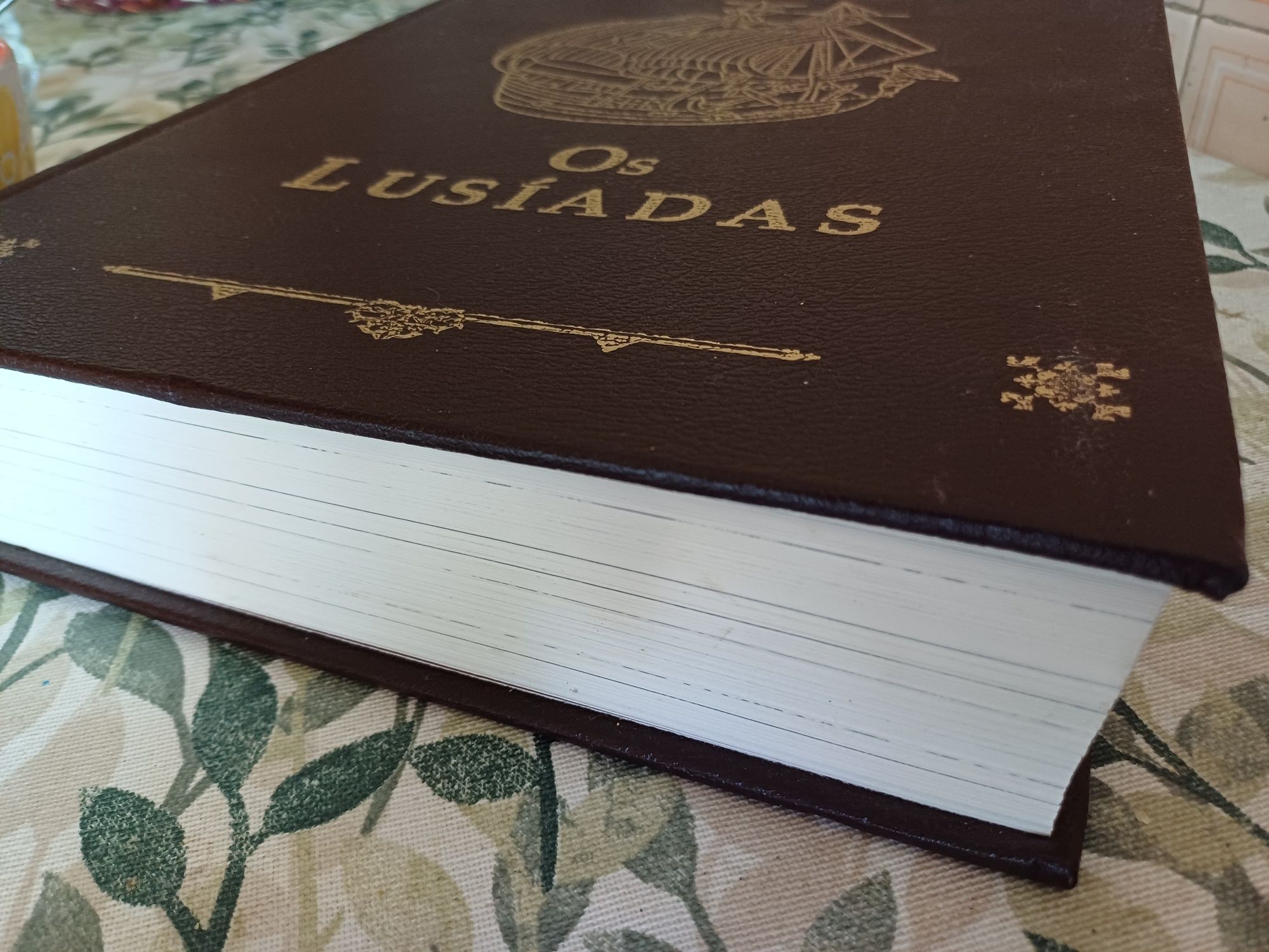 Livro Os Lusíadas