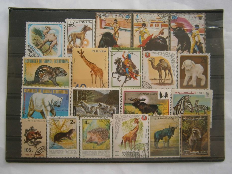 47 selos  com o tema Animais todos diferentes