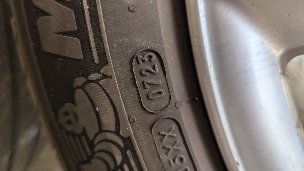 Диски з резиною Aydi R 19 оригінал