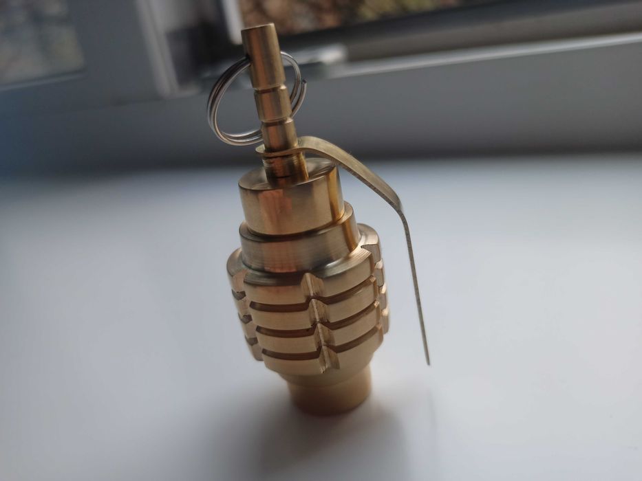 Граната колпачек брелок на бутылку