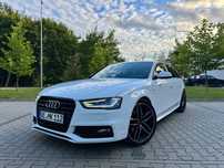 Audi A4 S-LINE 2.0TDI 177KM CR Quattro/ Navi 3G+/ Alu19/ Skóra/ Led