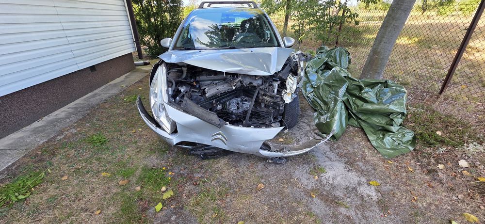 Citroen c3,  1.4 benzyna powypadkowy