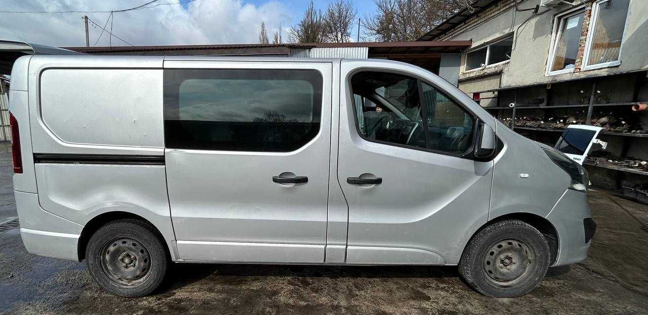 Renault Trafic 3 Разборка трафик Розбірка виваро Розборка Opel Vivaro