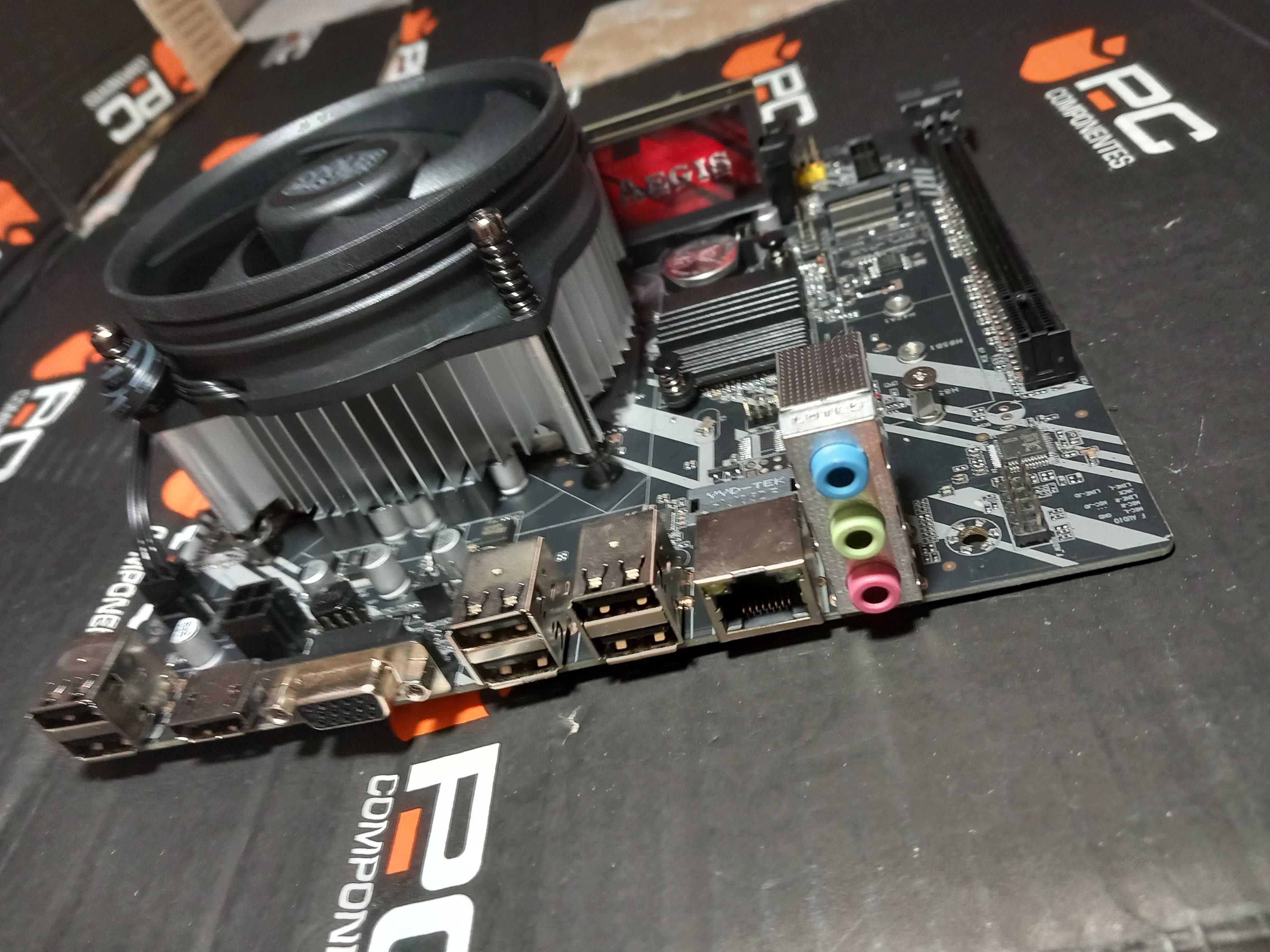 Conjunto de Motherboard  Processador  Memórias  Cooler  Fonte