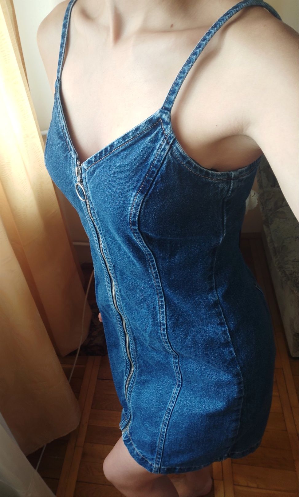 Sukienka jeans na ramiączkach